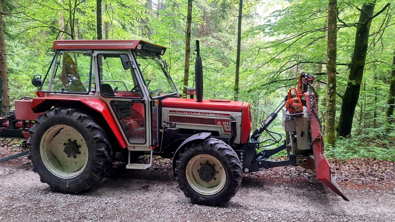 TIRANȚI FRONTALI UNIVERSALI PENTRU TRACTOR CAT.2 1500KG
