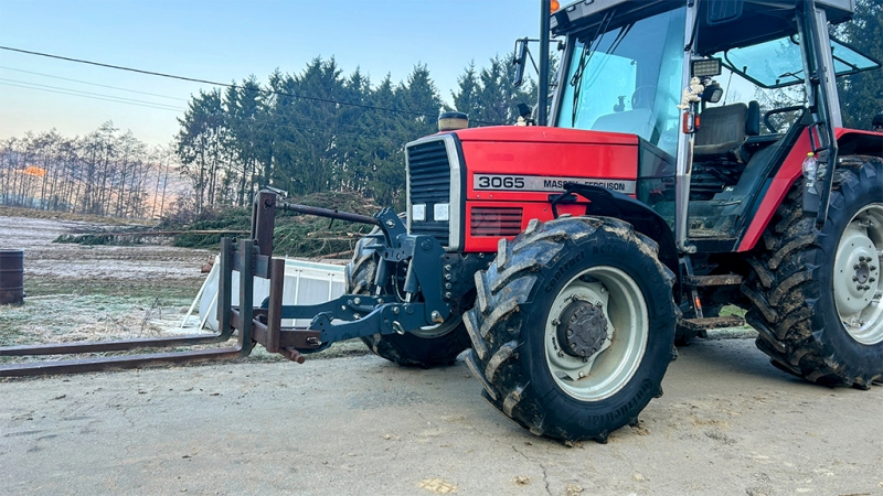 TIRANȚI FRONTALI UNIVERSALI PENTRU TRACTOR CAT.2 1500KG