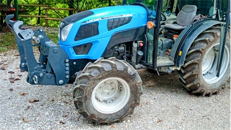 UNIVERSAL KIT FRONT HYDRAULICS CAT. 2 FOR TRACTOR 1500 KG